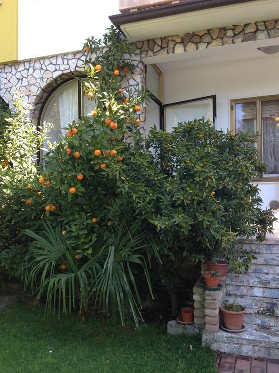 B&B Villa Lina Desenzano del Garda Exteriér fotografie